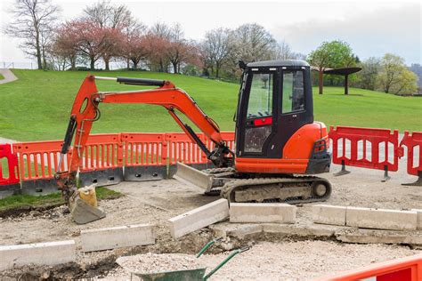 mini digger hire east grinstead|Hire A Mini Digger East.